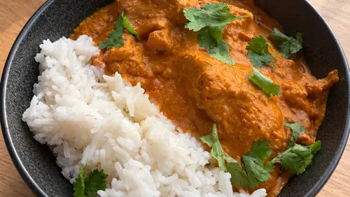 Lengvas daug baltymų turintis butter chicken